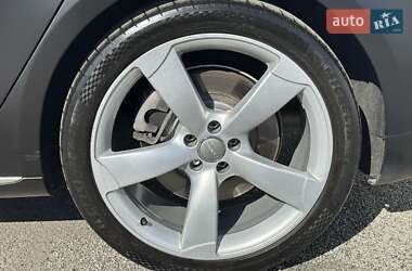 Седан Audi A8 2015 в 