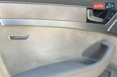 Седан Audi A8 2015 в 
