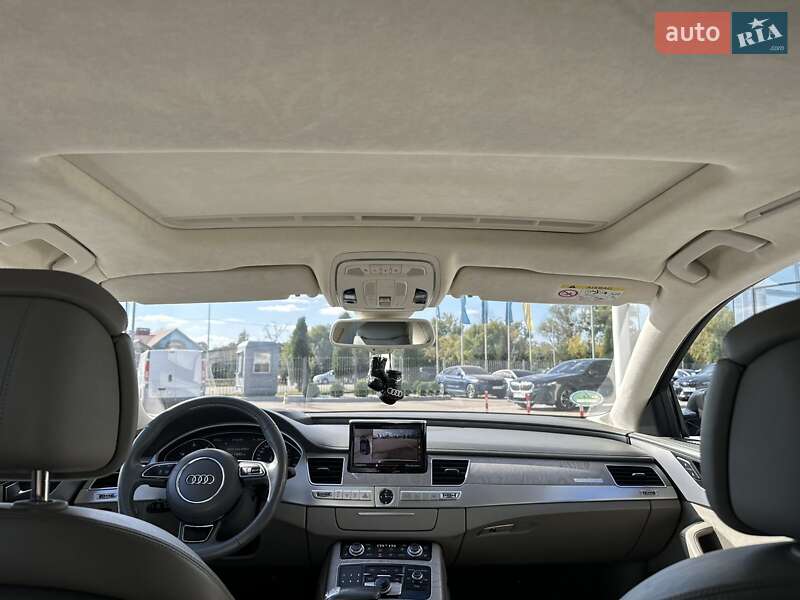 Седан Audi A8 2015 в Полтаве