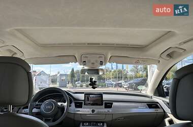 Седан Audi A8 2015 в 