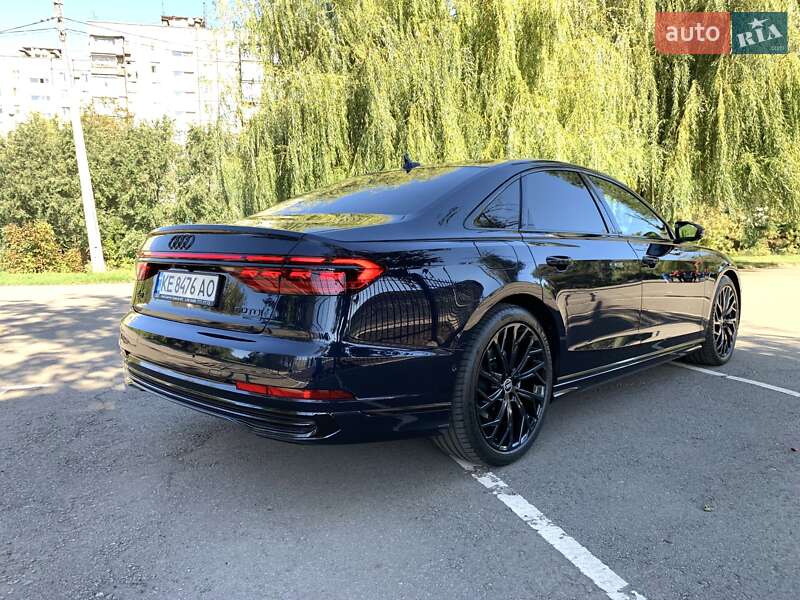 Седан Audi A8 2023 в Кривом Роге