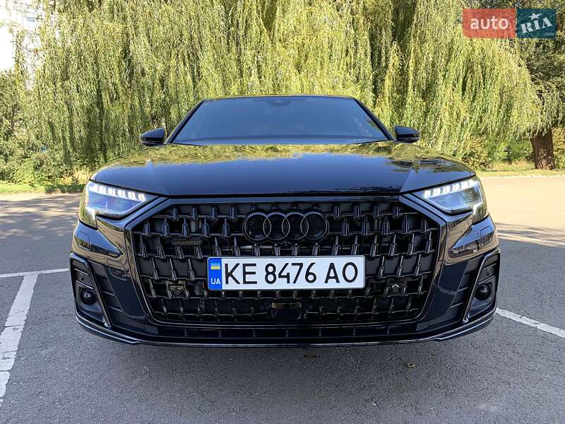 Седан Audi A8 2023 в Кривом Роге