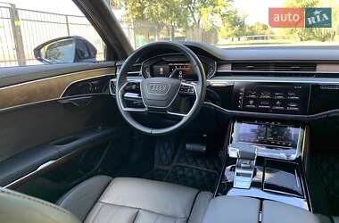 Седан Audi A8 2023 в 