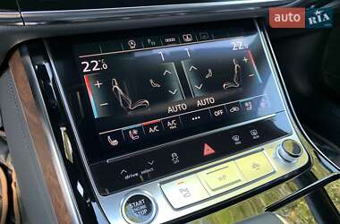 Седан Audi A8 2023 в 