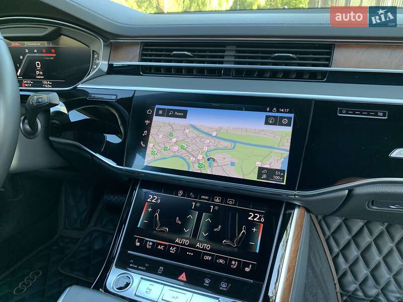 Седан Audi A8 2023 в Кривом Роге