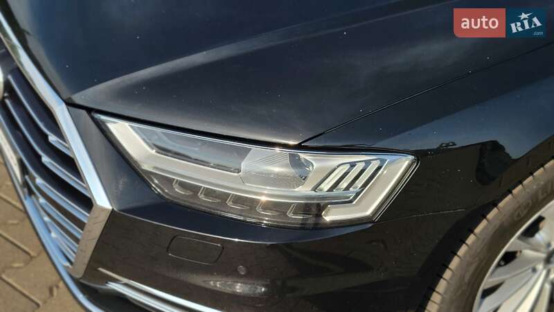 Седан Audi A8 2018 в Хмельницькому