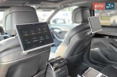 Седан Audi A8 2018 в 