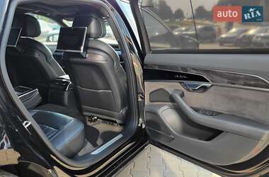 Седан Audi A8 2018 в 