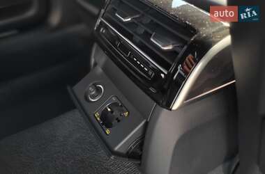 Седан Audi A8 2018 в 