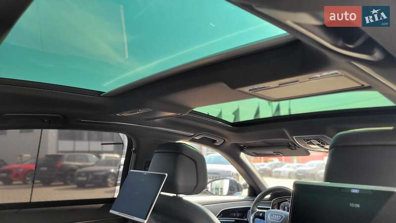 Седан Audi A8 2018 в Хмельницькому