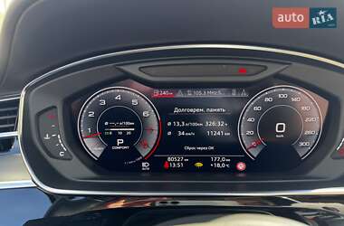 Седан Audi A8 2018 в 