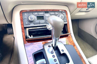 Седан Audi A8 2009 в 