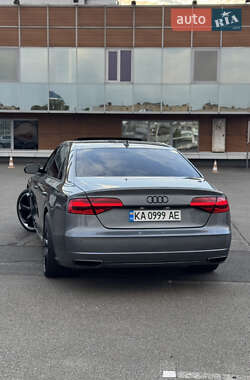 Седан Audi A8 2016 в 