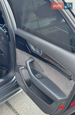 Седан Audi A8 2016 в 