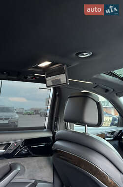 Седан Audi A8 2016 в 