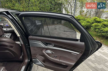 Седан Audi A8 2011 в 