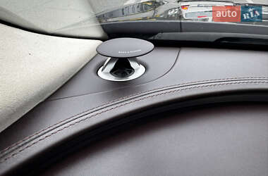 Седан Audi A8 2011 в 