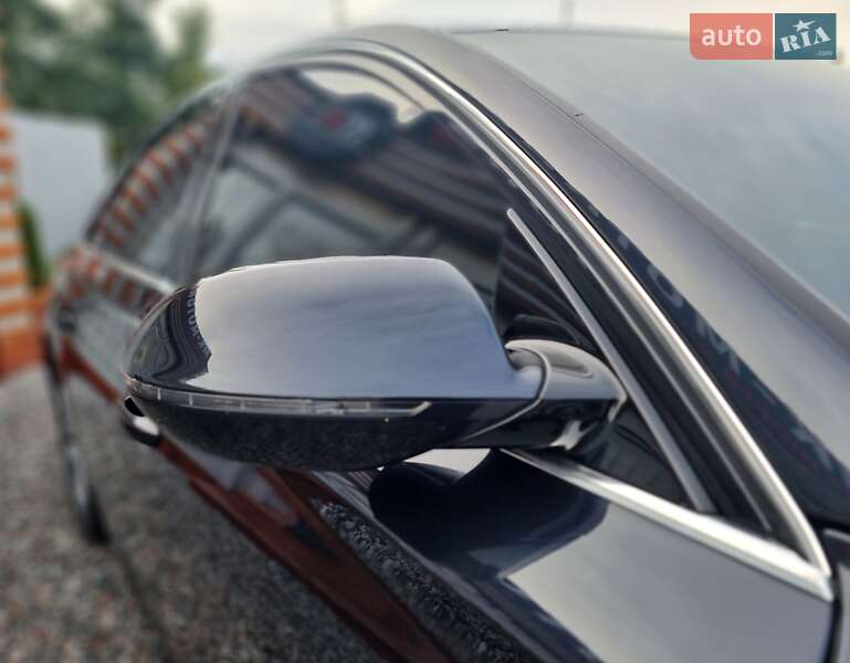 Седан Audi A8 2014 в Києві