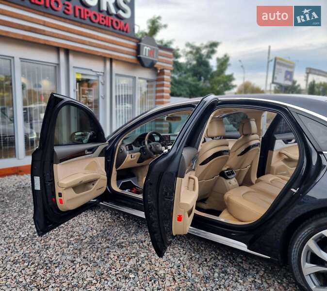 Седан Audi A8 2014 в Києві