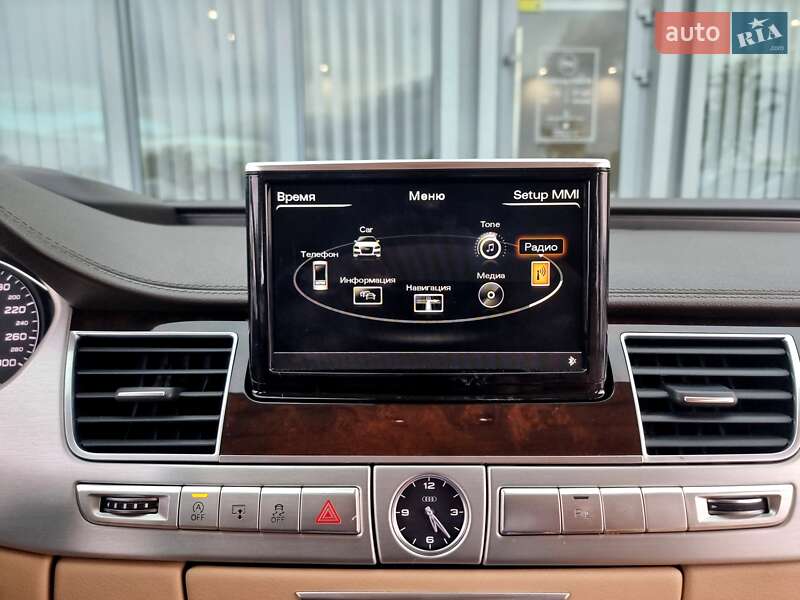 Седан Audi A8 2014 в Києві