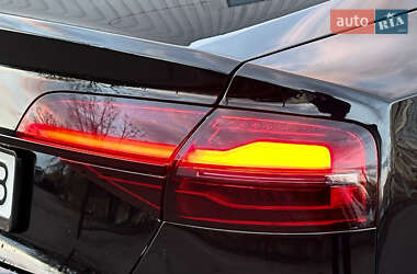 Седан Audi A8 2013 в Днепре