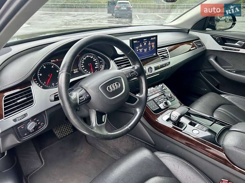 Седан Audi A8 2014 в Киеве