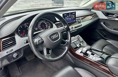 Седан Audi A8 2014 в 