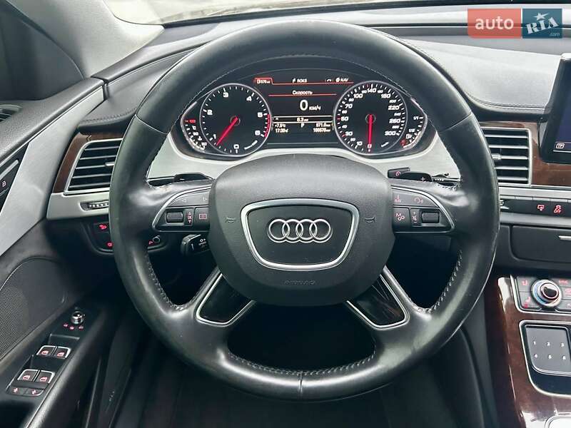 Седан Audi A8 2014 в Киеве