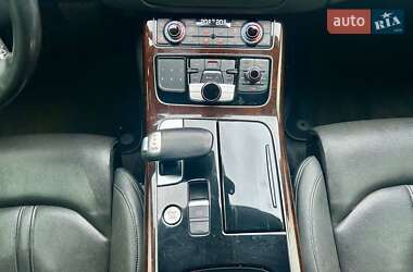 Седан Audi A8 2014 в 