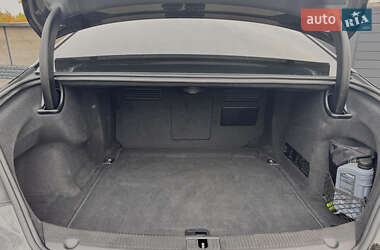 Седан Audi A8 2017 в 