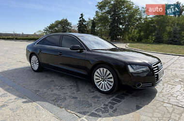 Седан Audi A8 2013 в 