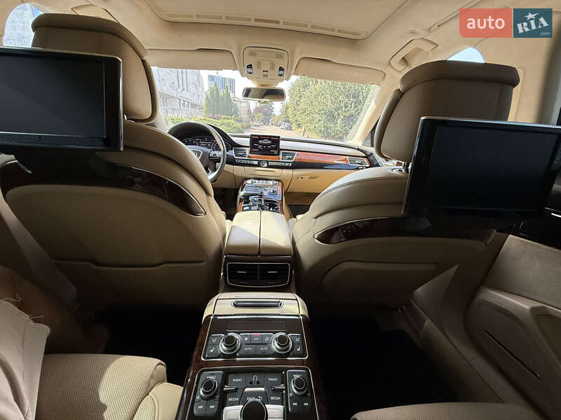 Седан Audi A8 2013 в Киеве