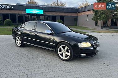 Седан Audi A8 2005 в 