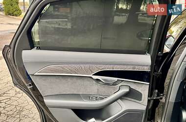 Седан Audi A8 2023 в 