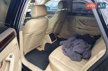 Седан Audi A8 2004 в 