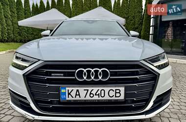 Седан Audi A8 2018 в Львові