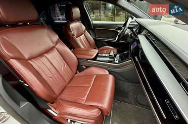 Седан Audi A8 2018 в 