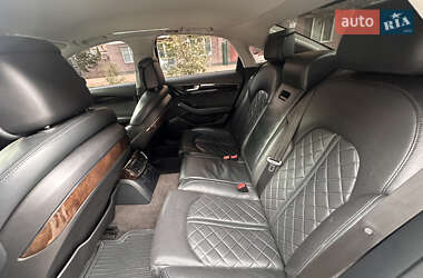 Седан Audi A8 2010 в 