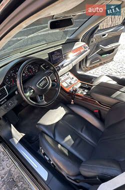 Седан Audi A8 2013 в  фото 12 Седан Audi A8 2013 в