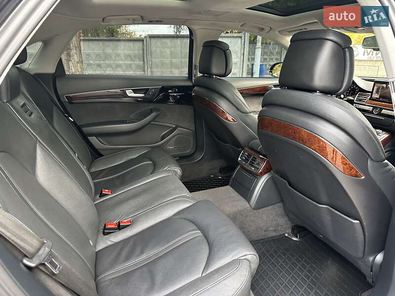 Седан Audi A8 2013 в Киеве