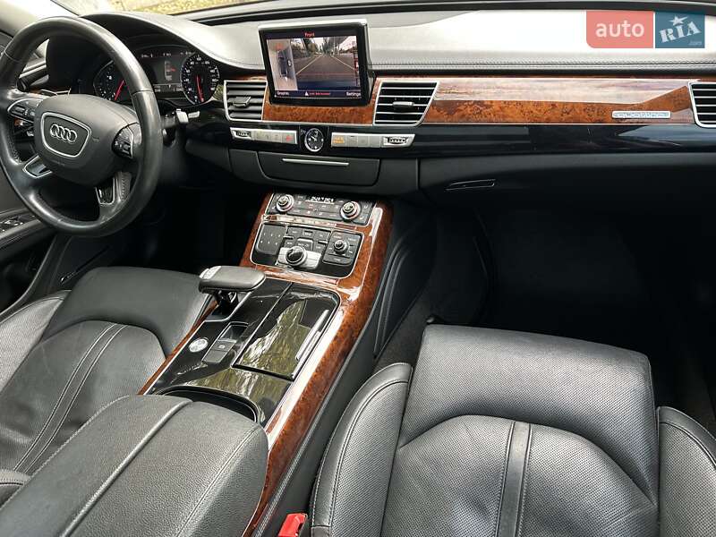 Седан Audi A8 2013 в Киеве