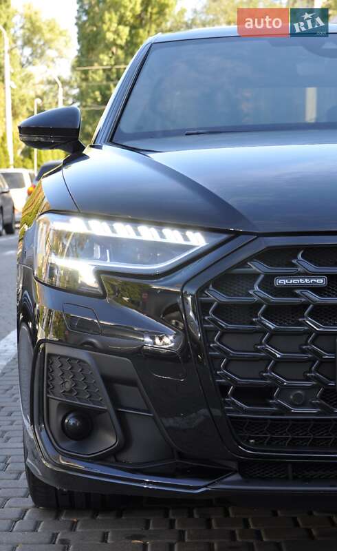 Седан Audi A8 2023 в Одессе