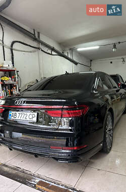 Седан Audi A8 2021 в 