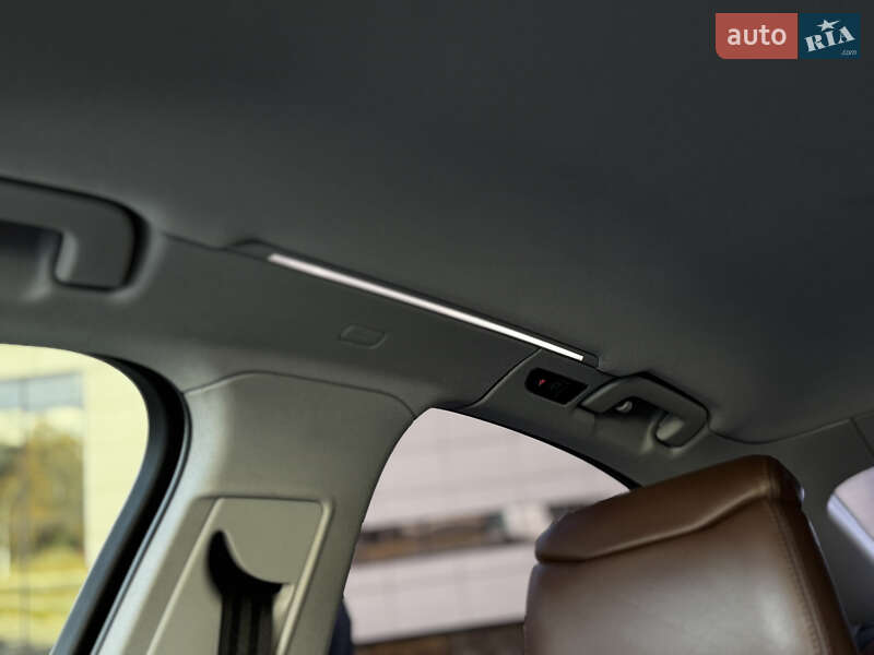 Седан Audi A8 2014 в Запорожье