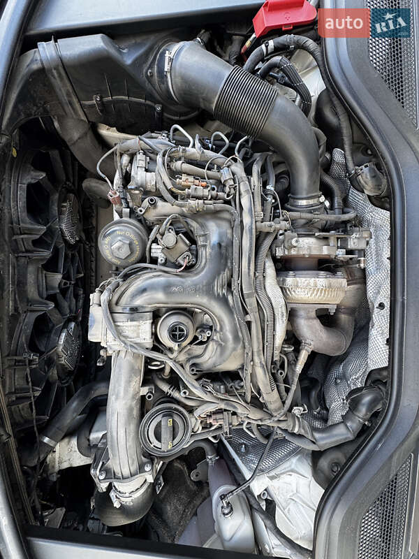 Седан Audi A8 2014 в Запорожье