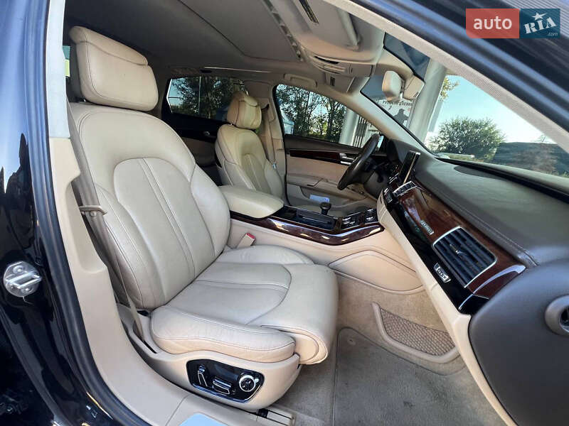 Седан Audi A8 2013 в Харькове