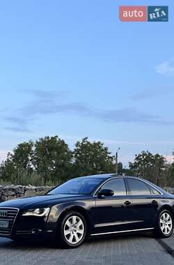 Седан Audi A8 2011 в 