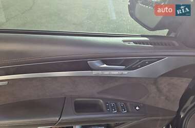 Седан Audi A8 2013 в 