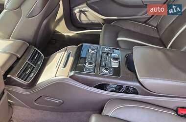 Седан Audi A8 2013 в 