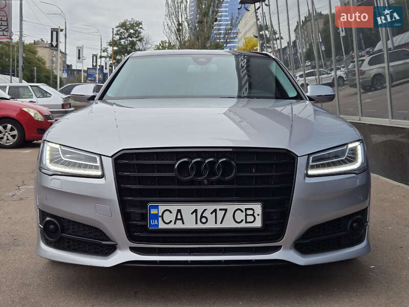 Седан Audi A8 2017 в Киеве